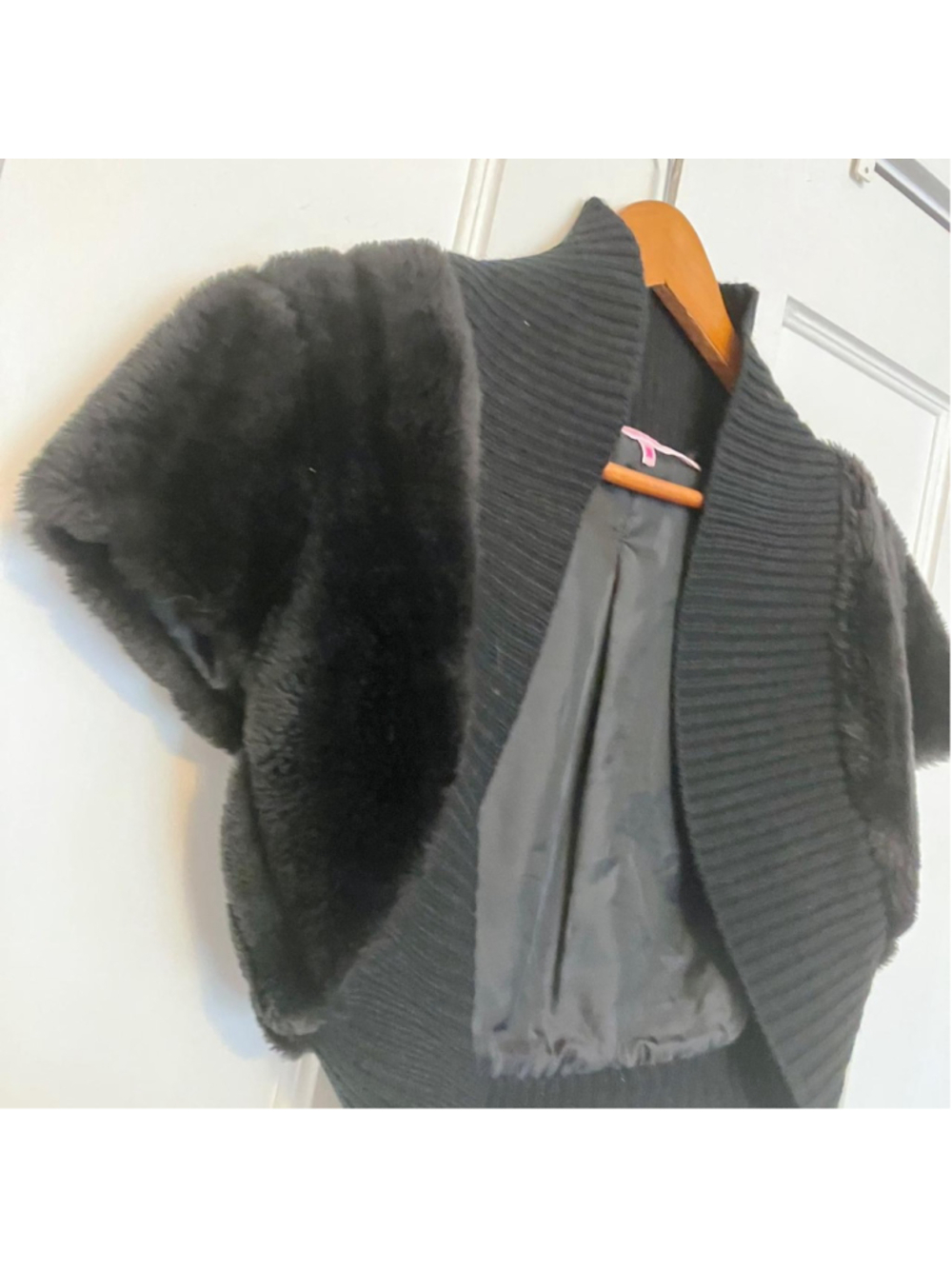 GLAM BLACK FAUX FUR BOLERO SHRUG - Picture 3 of 5